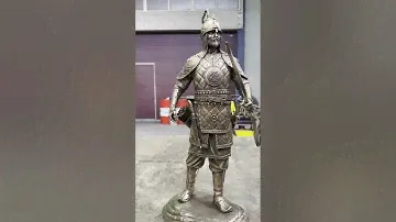 Интерьерная скульптура «Воин». Выполнен из бронзы