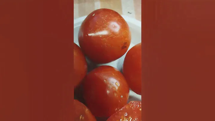 Коллекционный томат Полосатое сердце